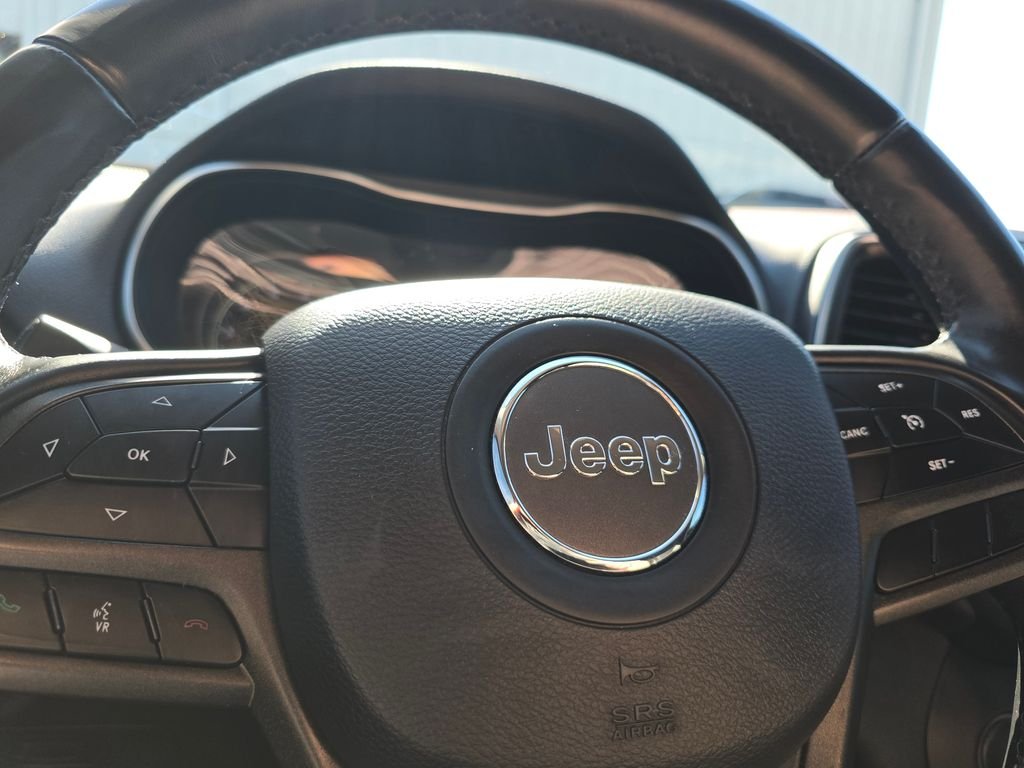 Used 2017 Brown Jeep Limited image 22