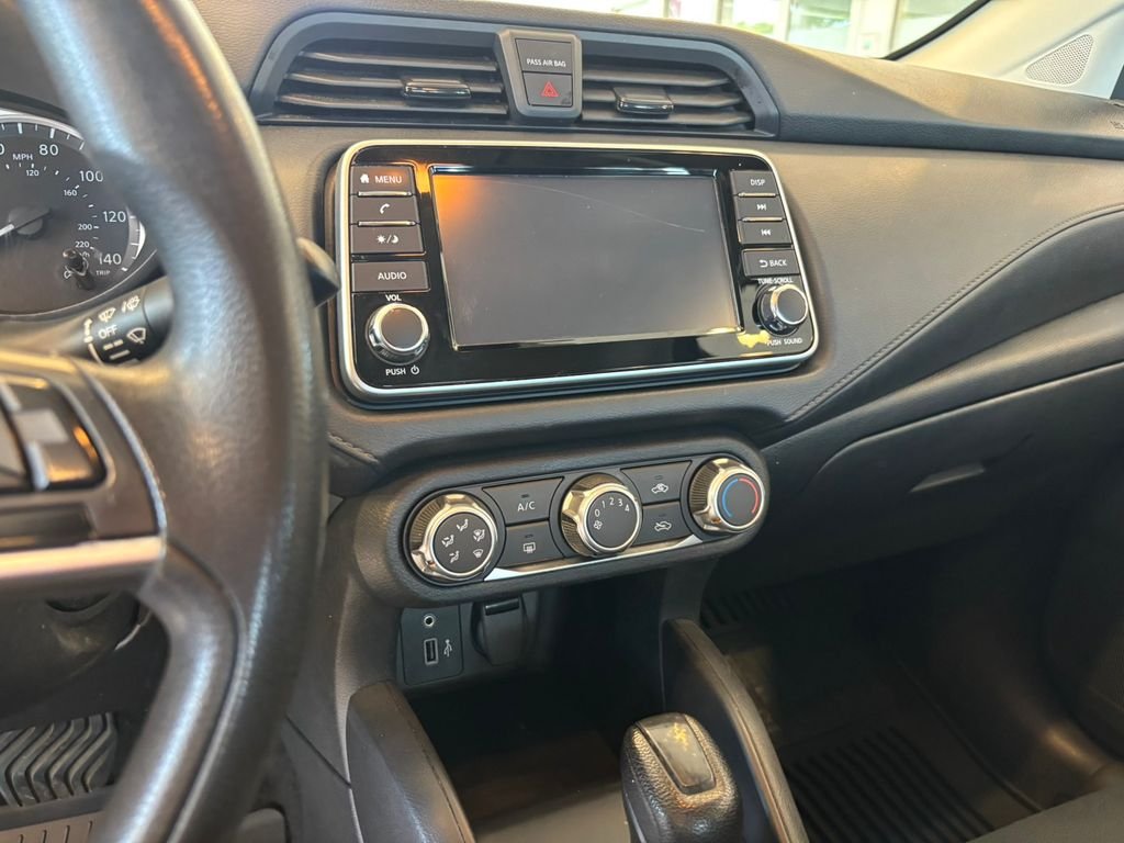 Used 2022 Blue Nissan 1.6 S image 18