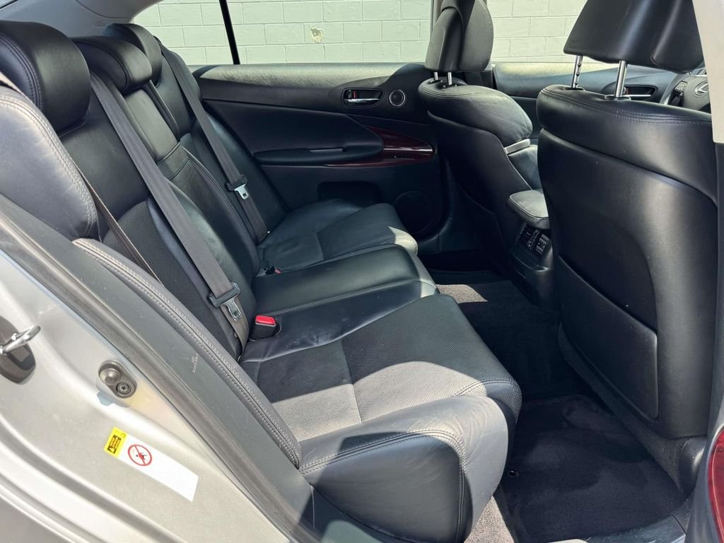 Used 2009 Silver Lexus 350 image 15