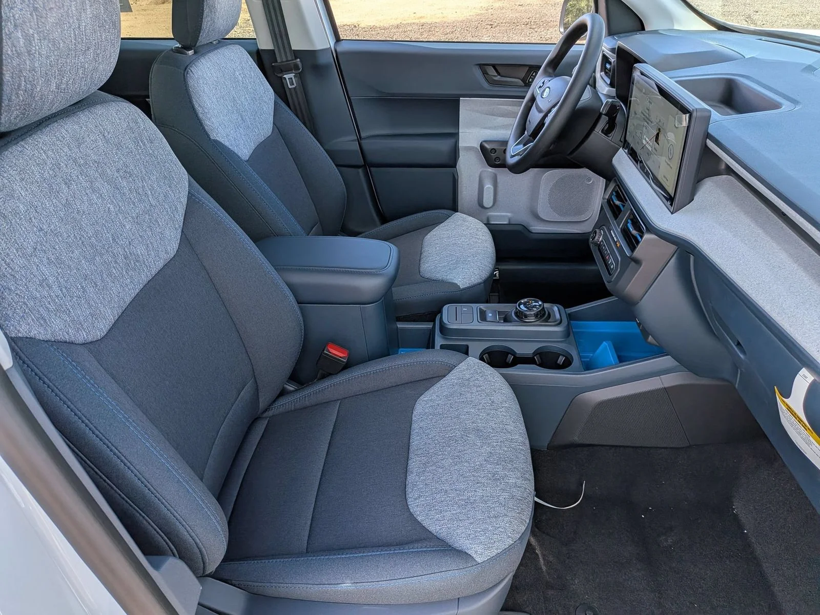 New 2026 Oxford White Ford XLT image 27