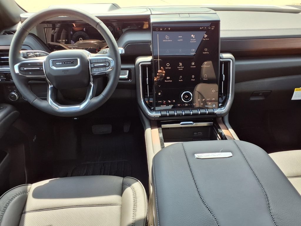 2026 GMC Yukon XL Denali - Photo 13