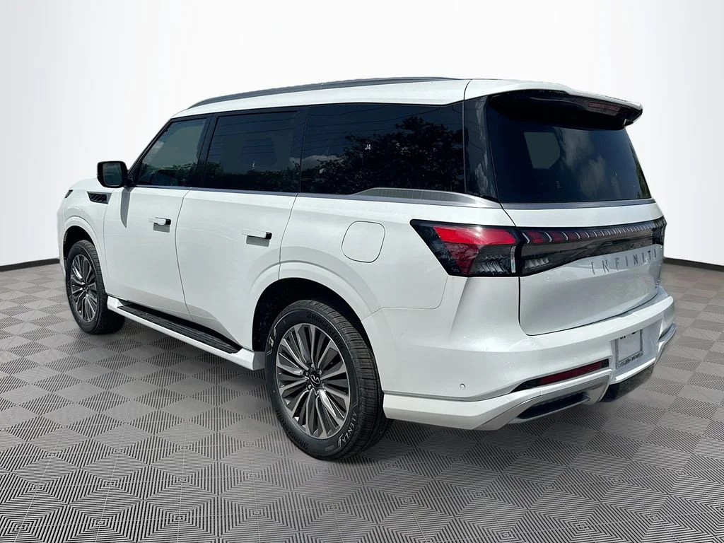 New 2027 RADIANT WHITE INFINITI Luxe 2WD image 7