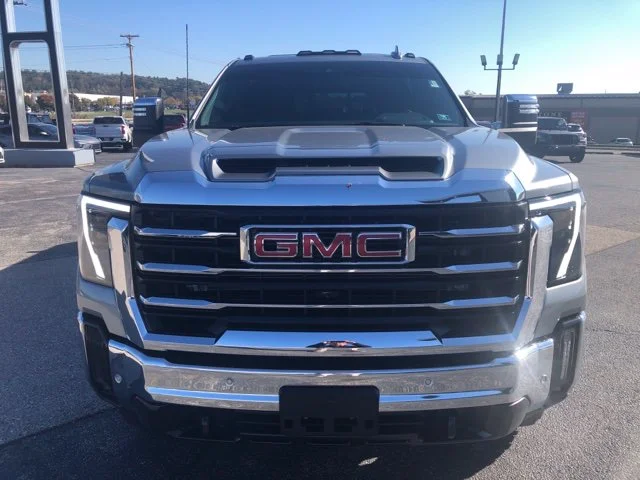 Used 2026 Silver GMC SLT image 2