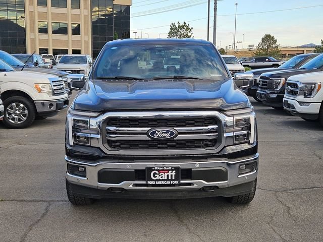 Used 2025 Black Metallic Ford LARIAT image 10
