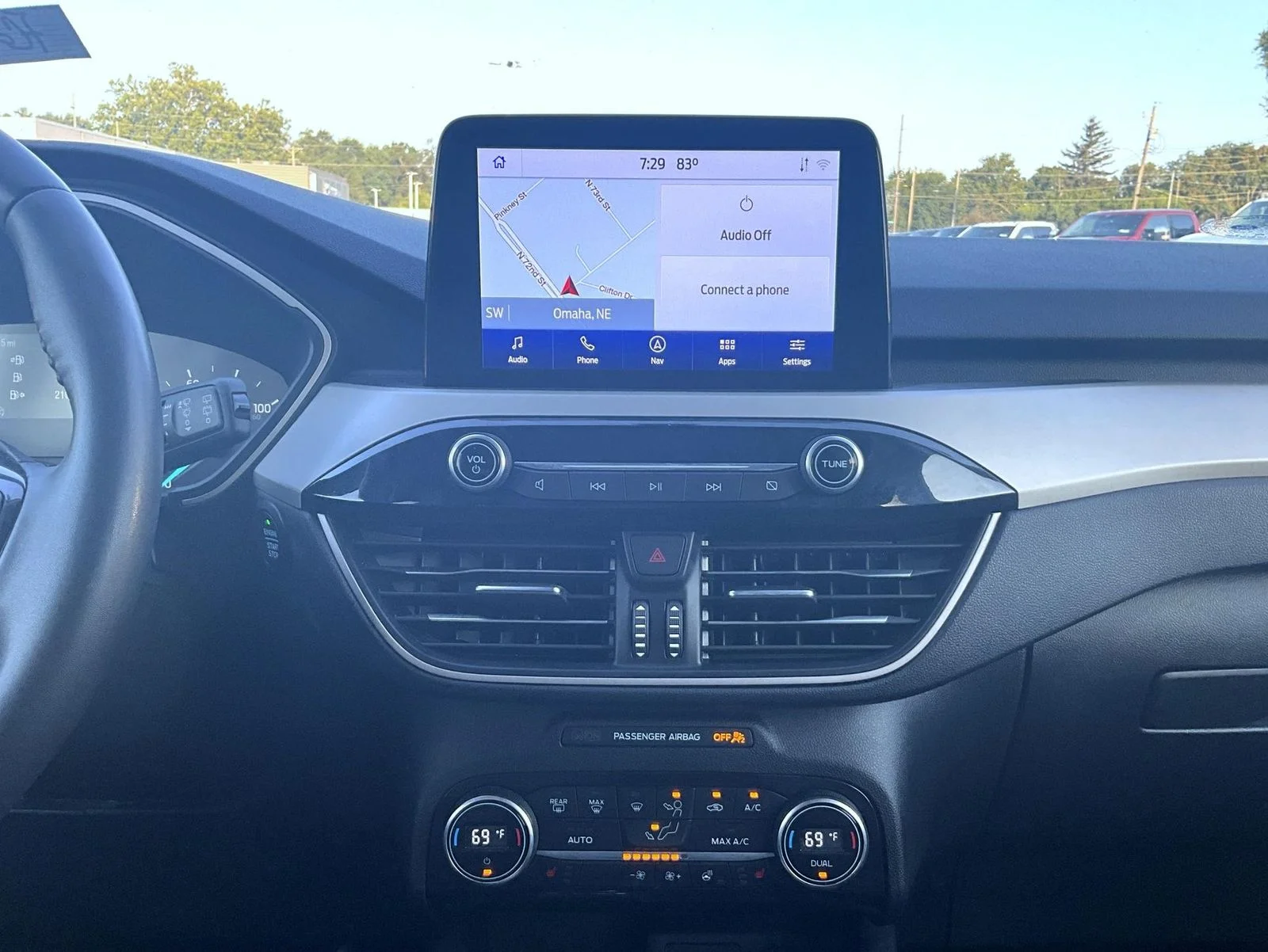 Used 2021 Gold Ford SE image 14