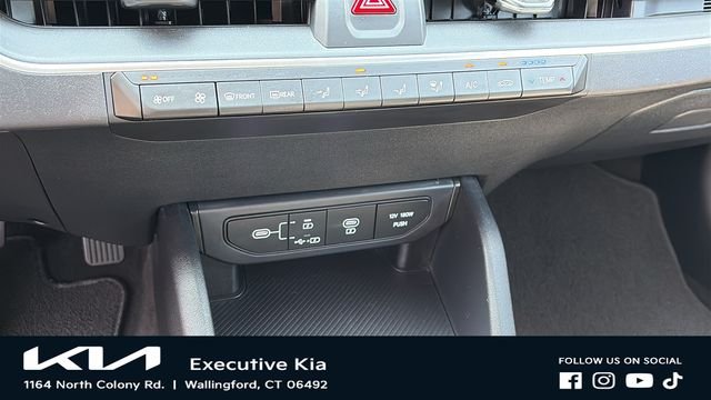 Certified Used 2025 Gray Kia LXS image 16
