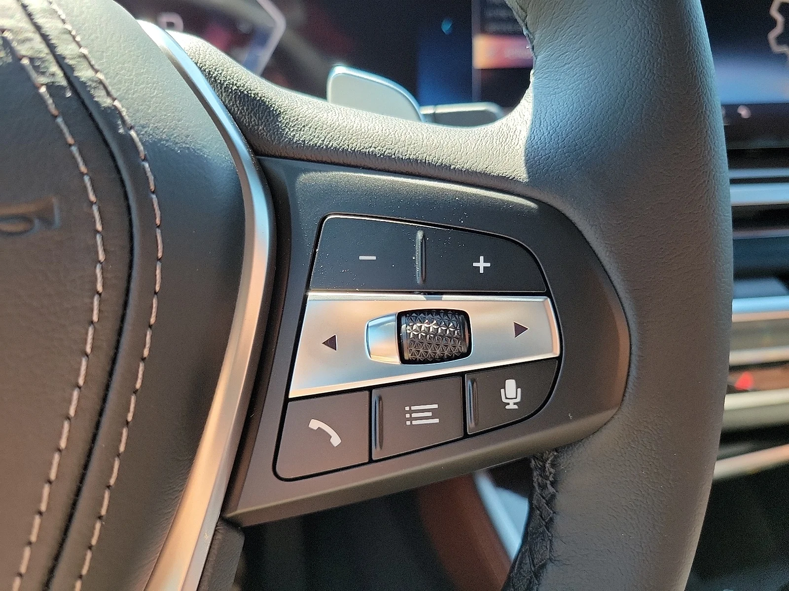 New 2026 Skyscraper Grey BMW xDrive40i All-Wheel Drive Sports Activity Vehicle image 19