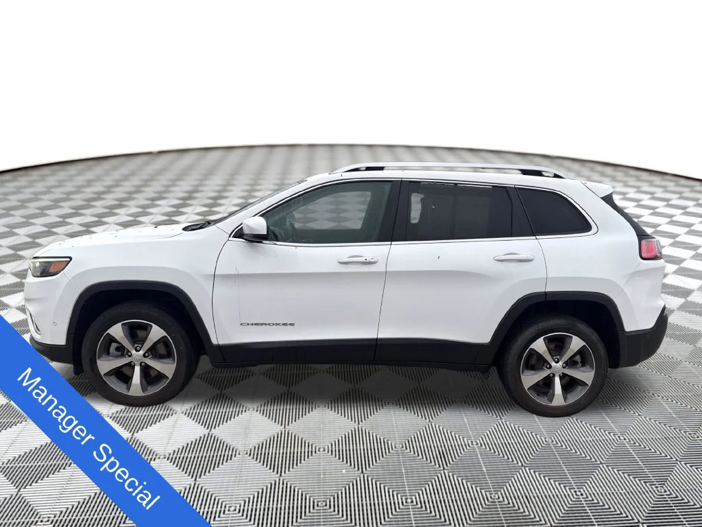 Used 2021 Bright White Clearcoat Jeep Limited image 3