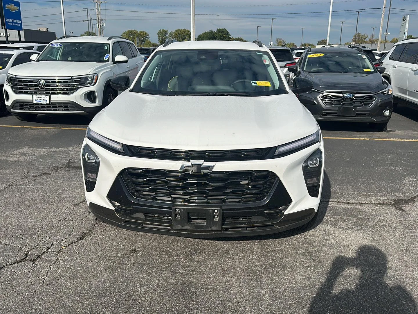 Used 2025 Summit White Chevrolet ACTIV image 6