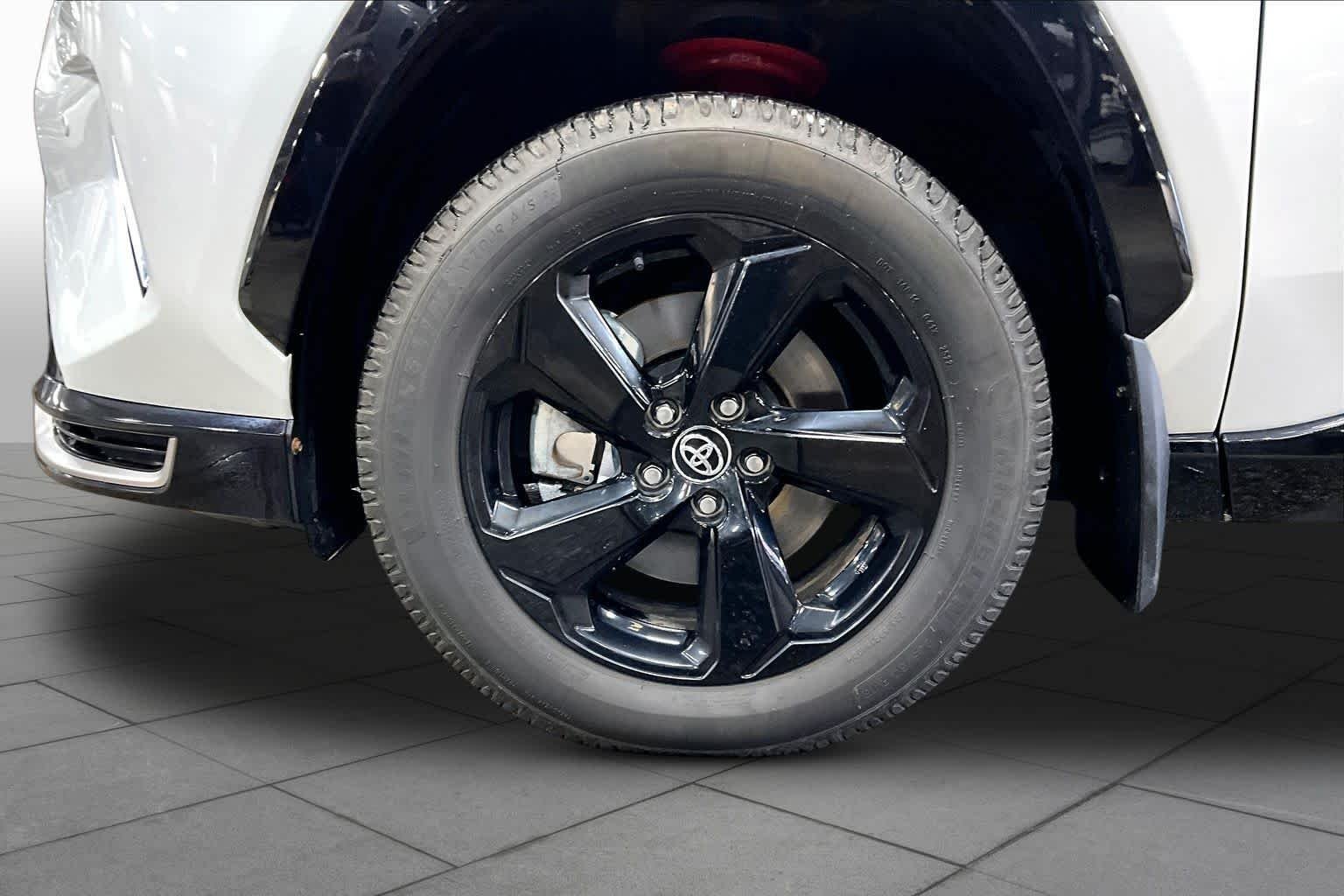 2023 Toyota RAV4 XSE - Photo 11
