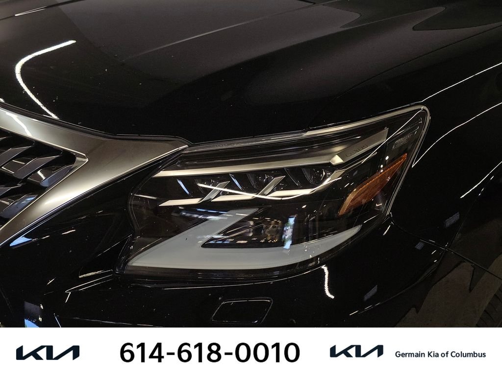 Used 2022 Black Lexus 460 image 14