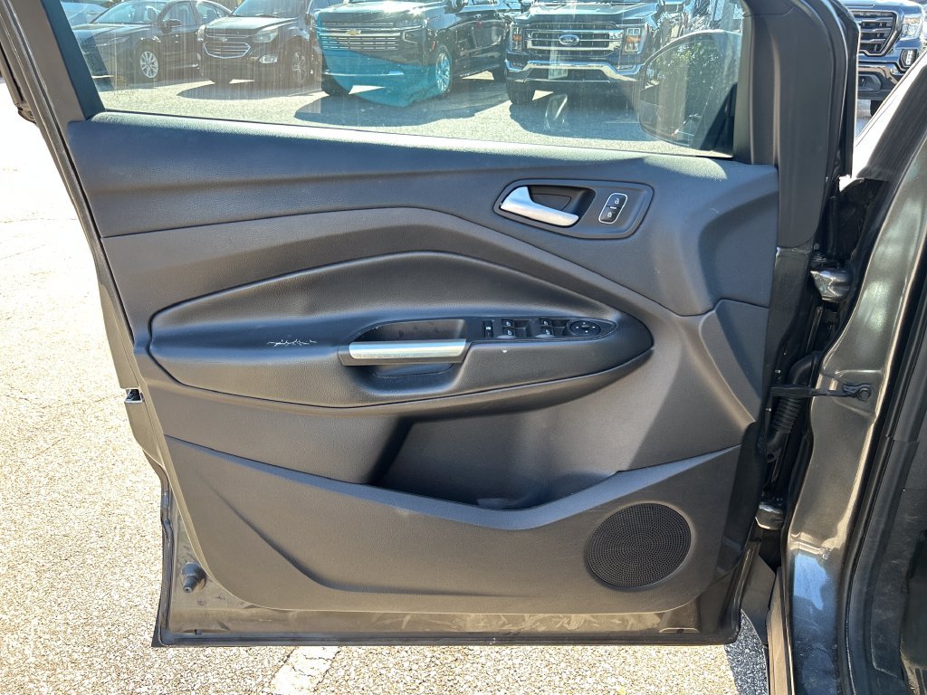 Used 2018 Gray Ford SE image 7