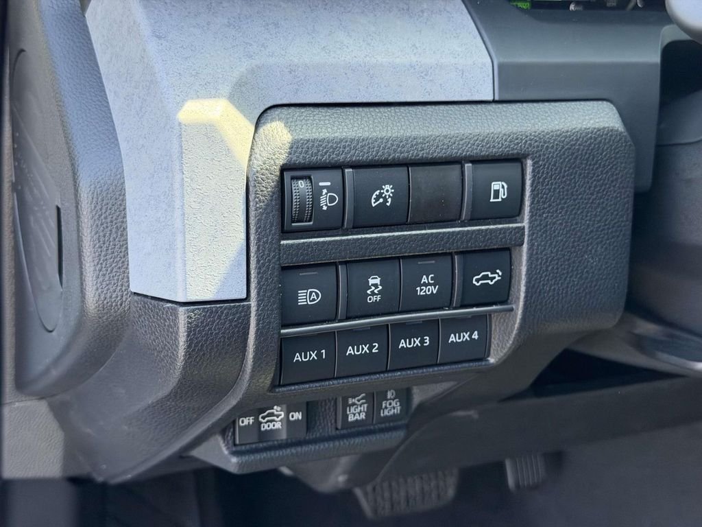 Used 2026 White Toyota Trailhunter image 18