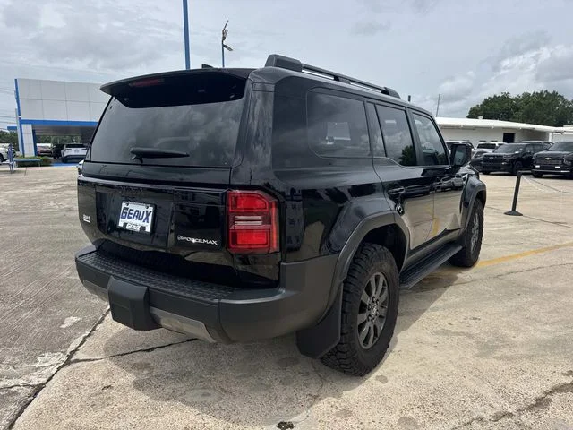 Used 2025 Black Toyota Base image 11