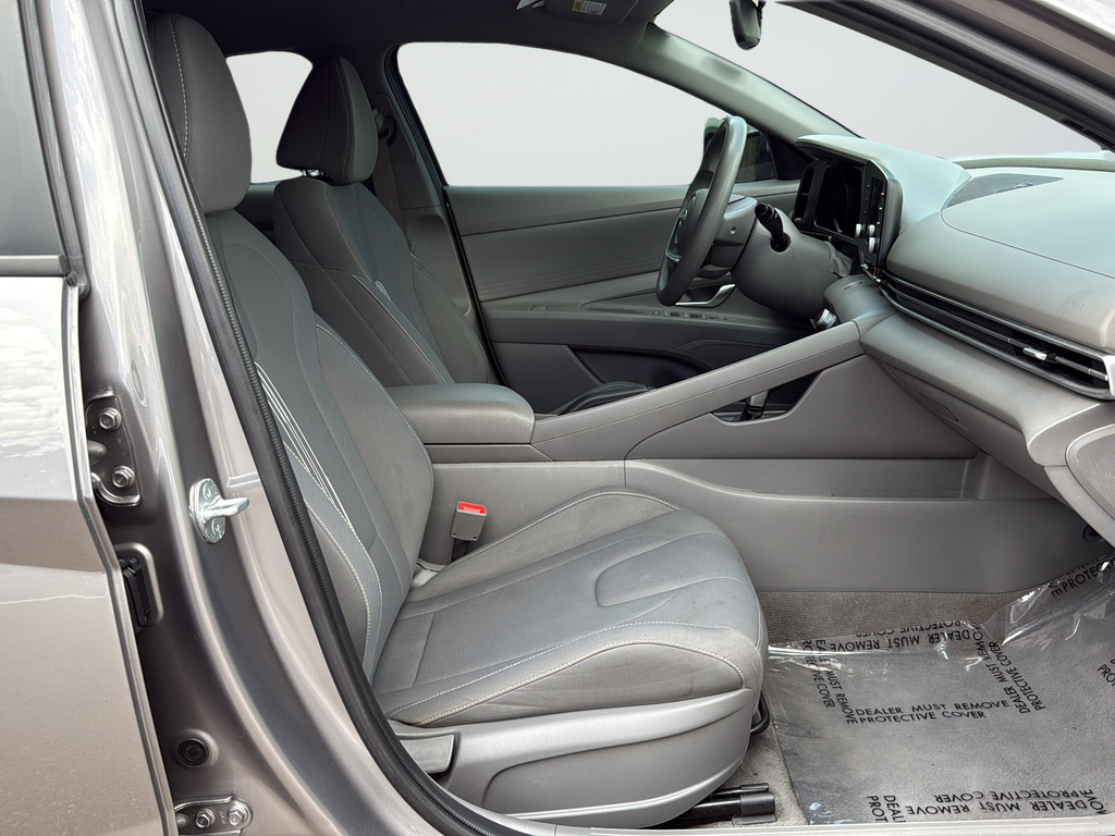 Used 2023 Silver Hyundai SEL image 23