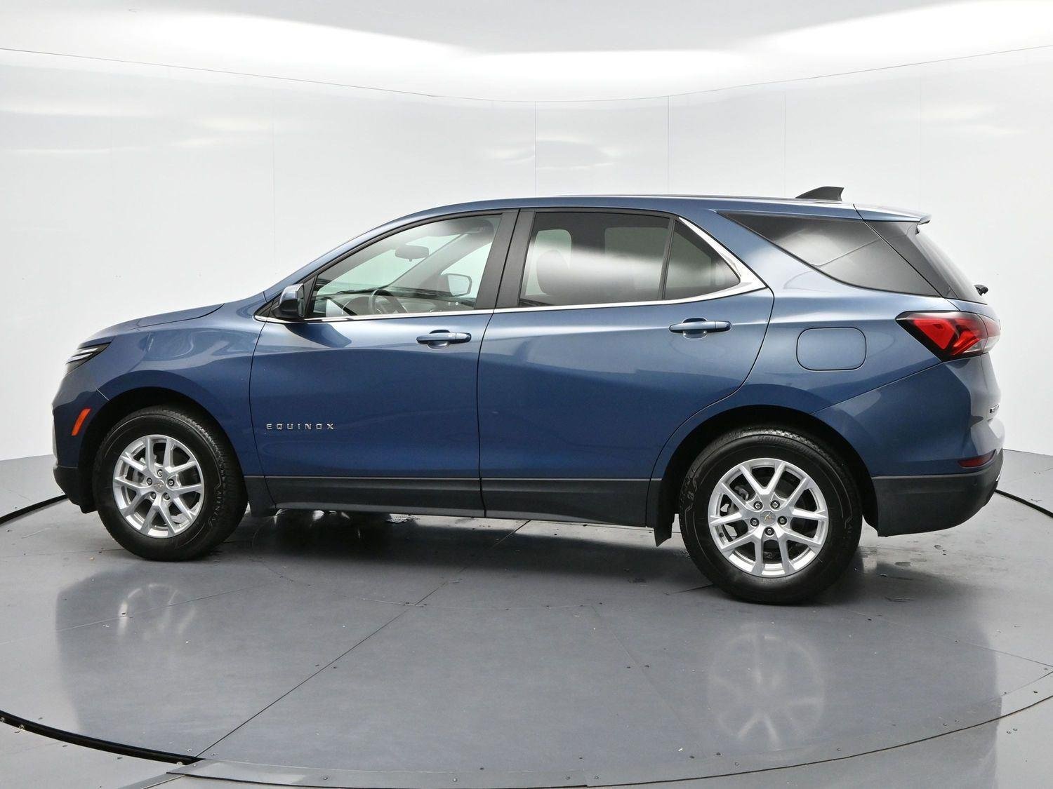 Used 2024 Lakeshore Blue Metallic Chevrolet LT image 5