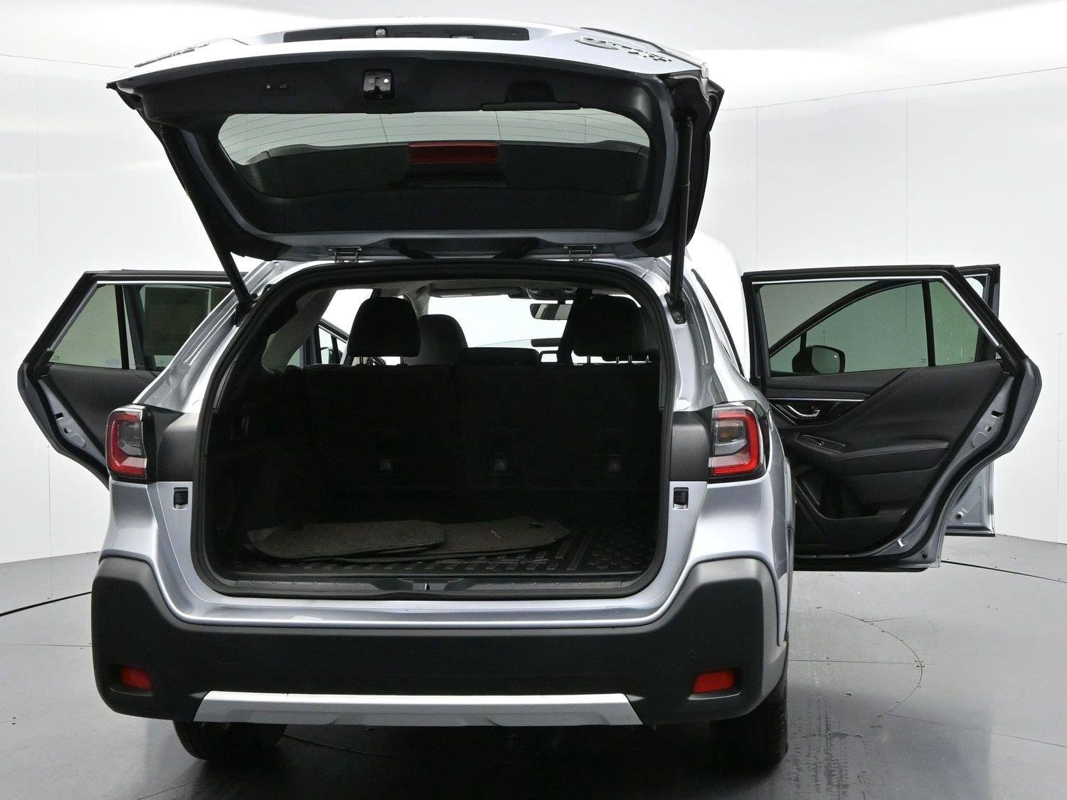 Used 2023 Ice Silver Metallic Subaru Limited XT image 43
