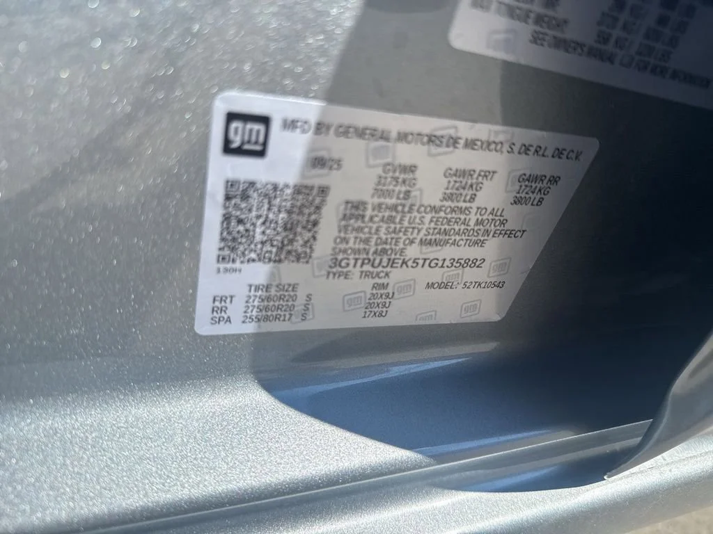 Used 2026 Sterling Metallic GMC Elevation image 32