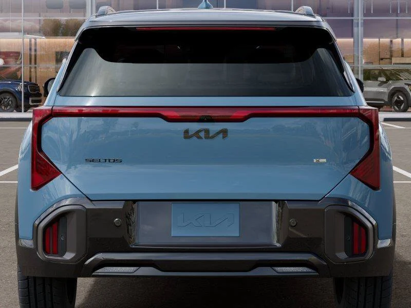 New 2027 Frost Blue / Black Roof Kia X-Line S image 13
