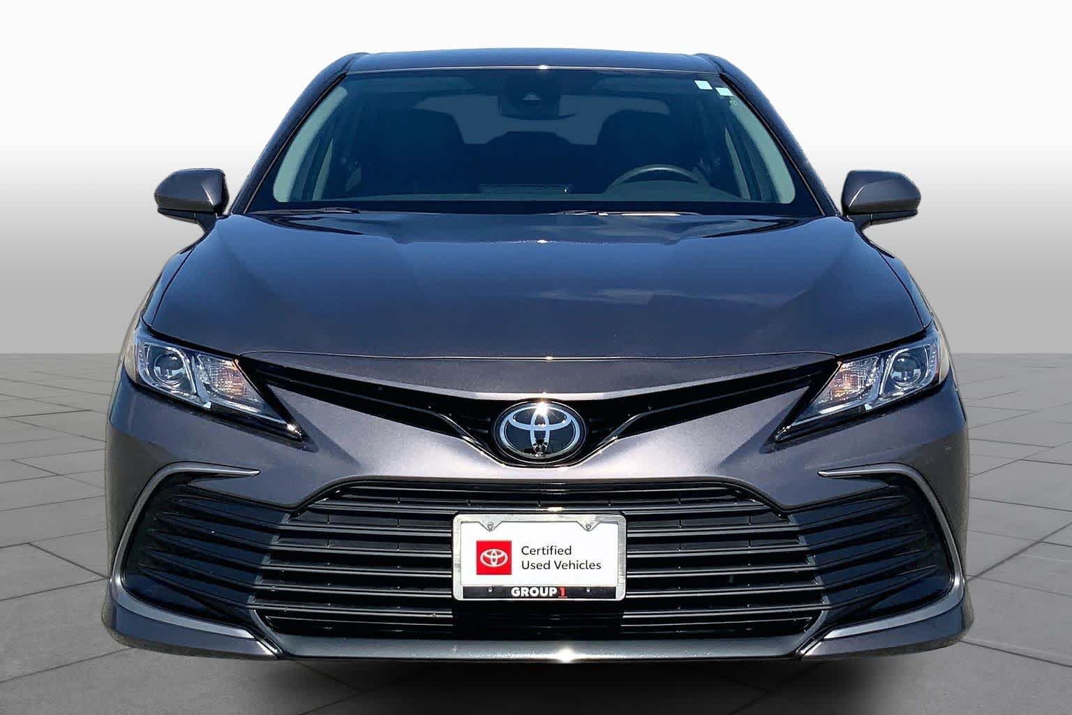 Used 2024 Predawn Gray Mica Toyota LE image 4