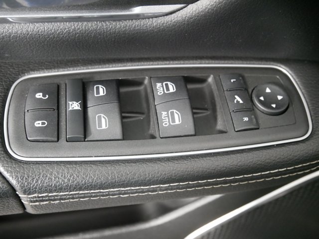 Used 2022 Granite Crystal Metallic Clearcoat Ram Crew Cab Laramie w/ Level A Equipment Pkg image 25