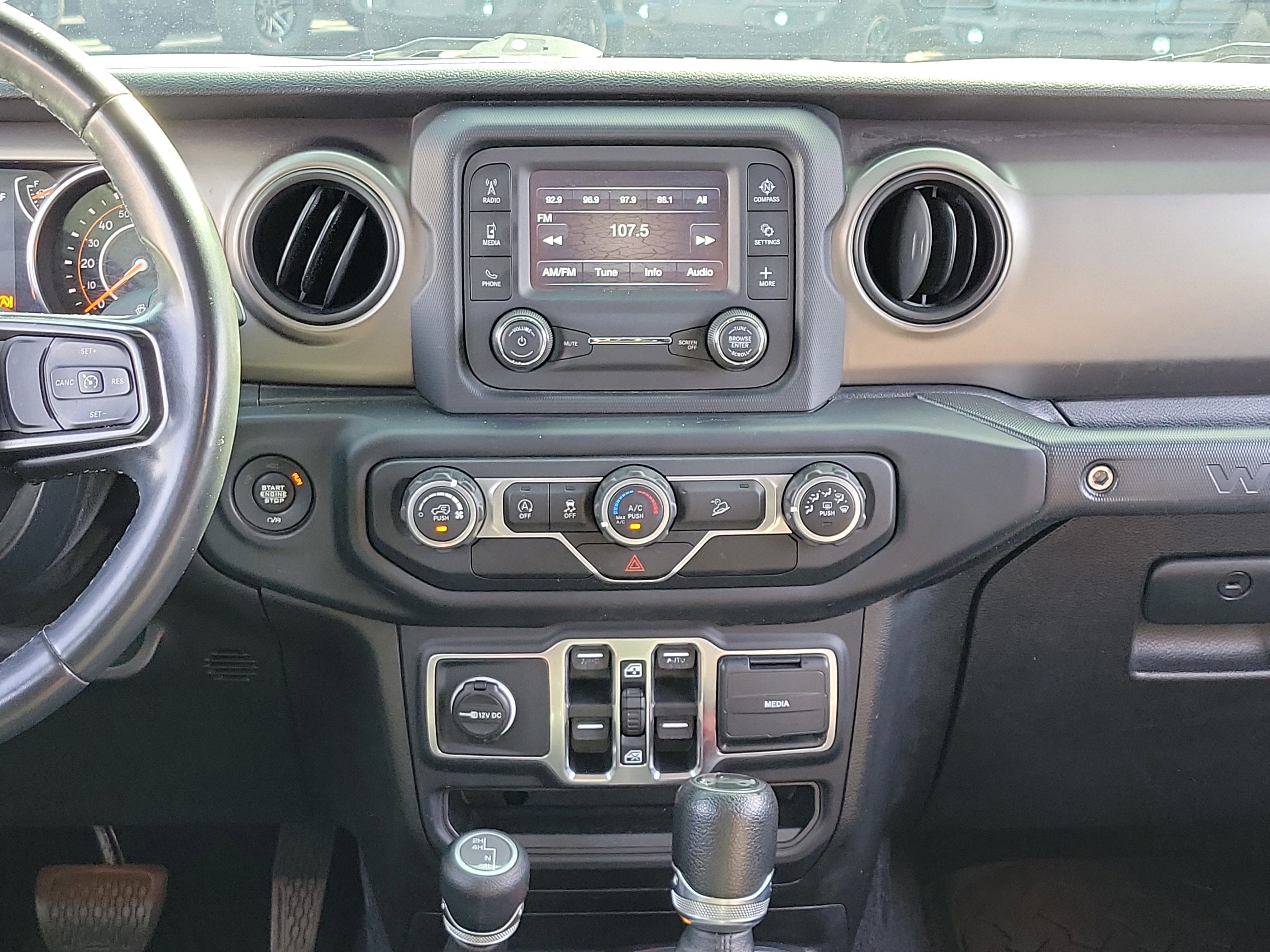 Used 2019 Bright White Clearcoat Jeep Unlimited Sport S image 18