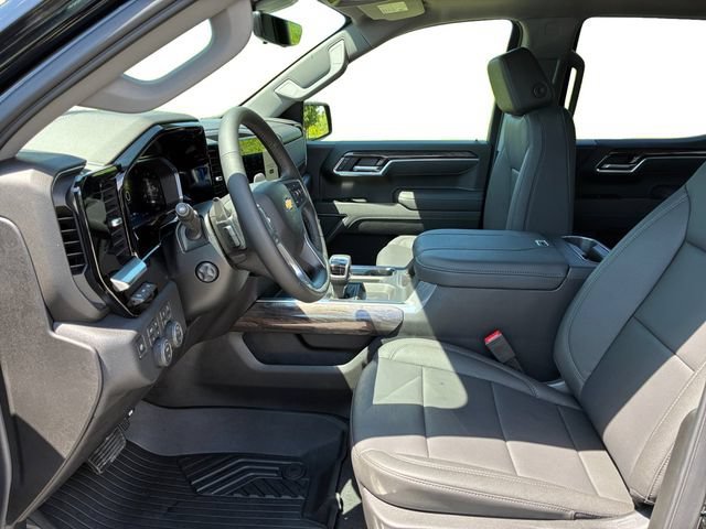 2026 Chevrolet Silverado 1500 LTZ - Photo 11