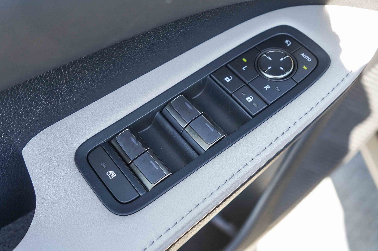 2026 Lexus RX 350 Premium - Photo 23