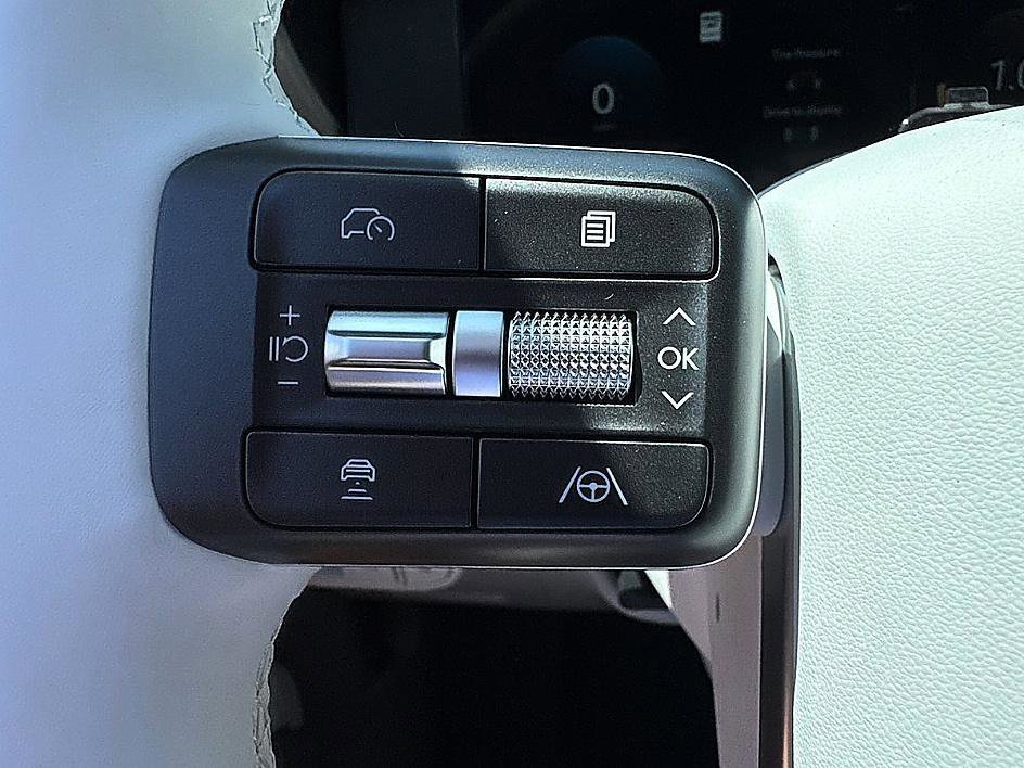 New 2026 Creamy White Pearl Hyundai SEL AWD image 13