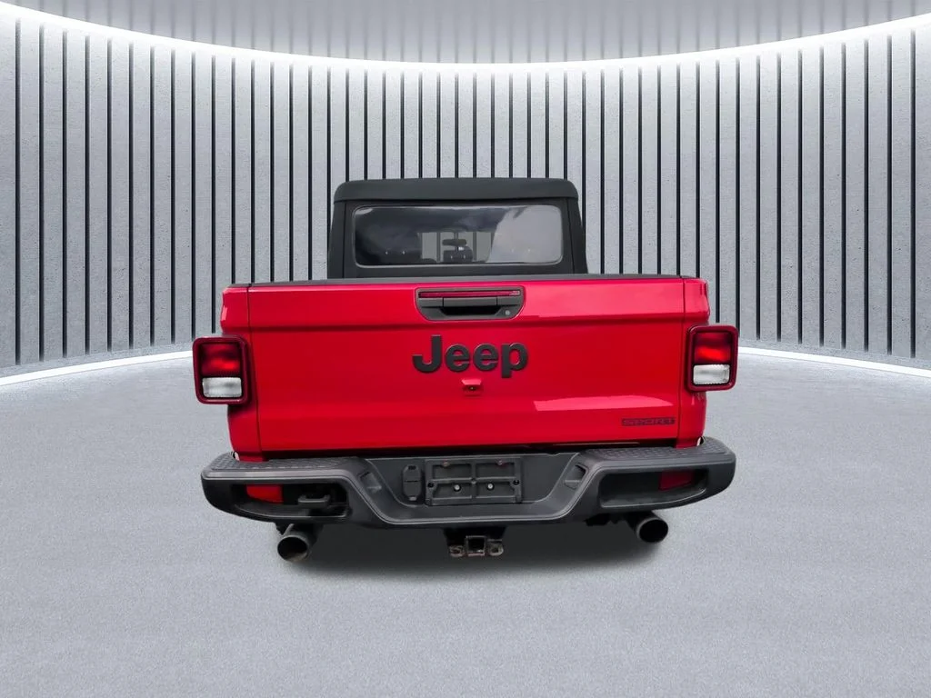 Used 2020 Red Jeep Sport image 6