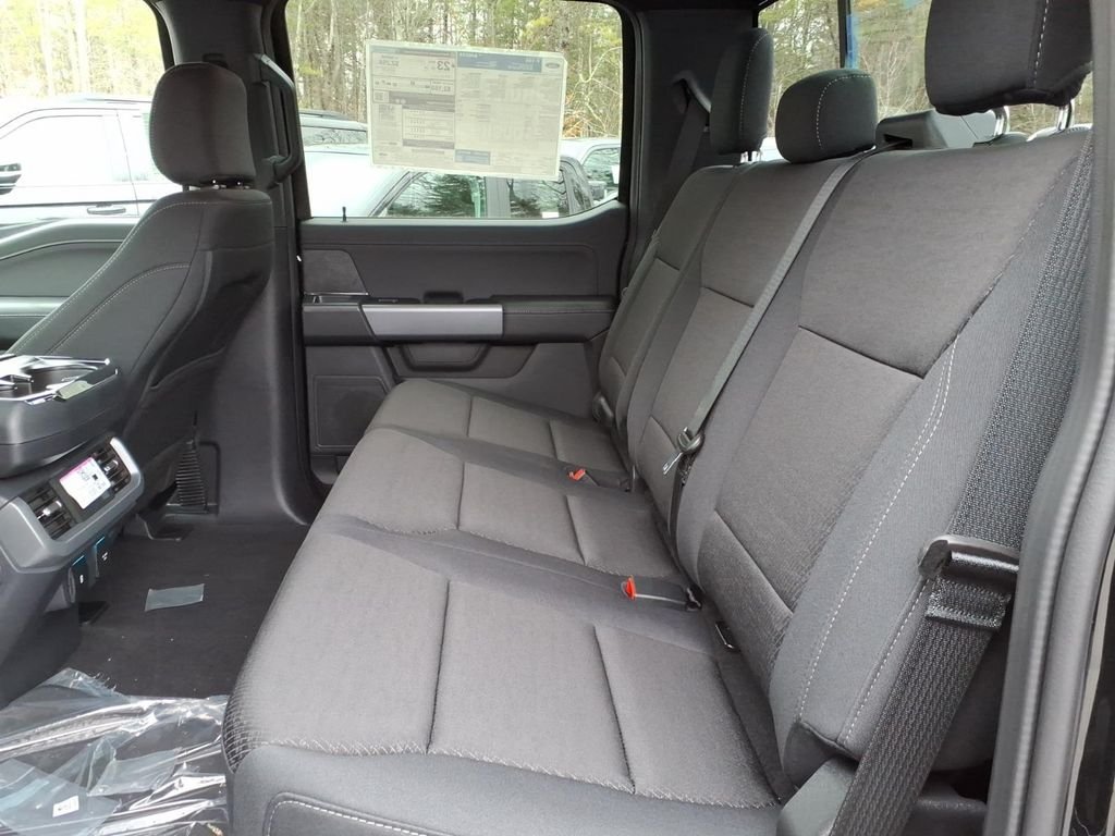 New 2026 Agate Black Metallic Ford XLT image 12