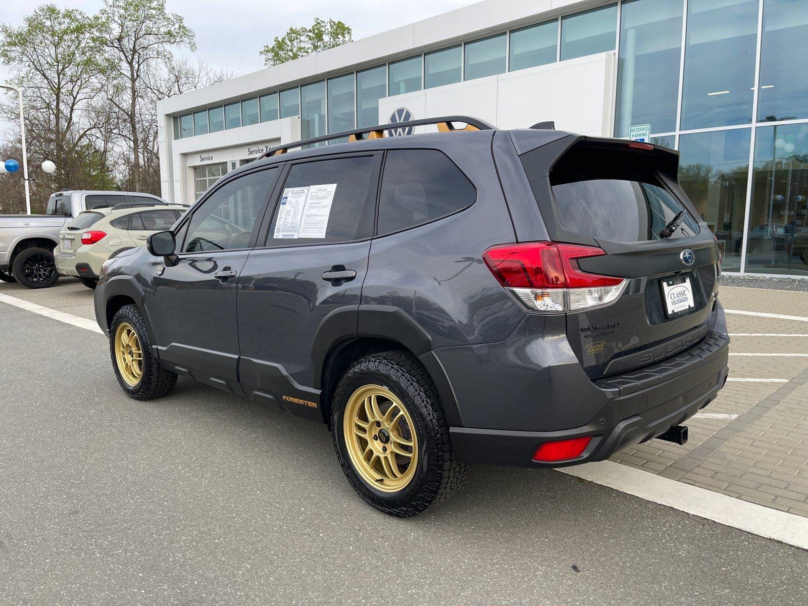 Used 2024 Magnetite Gray Metallic Subaru Wilderness image 3