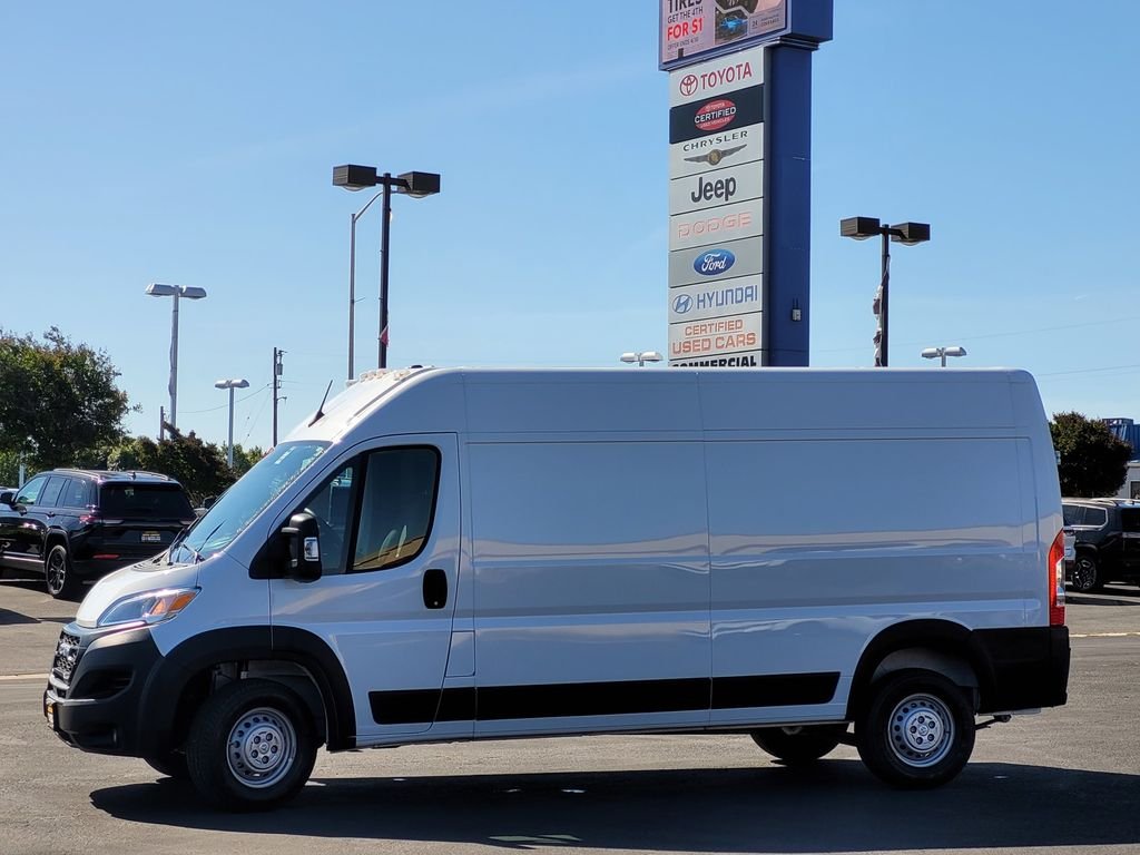 Used 2025 White Ram High Roof image 7