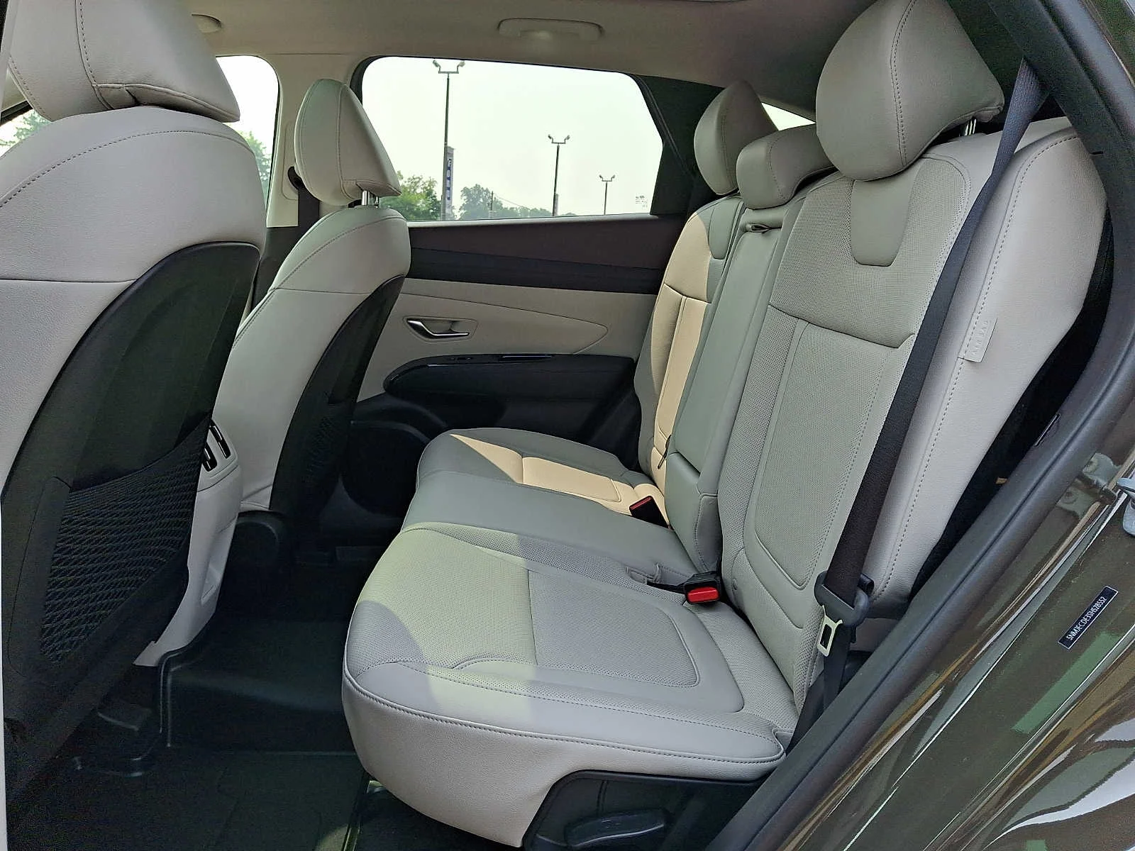 Used 2025 Rockwood Green Hyundai Limited image 10