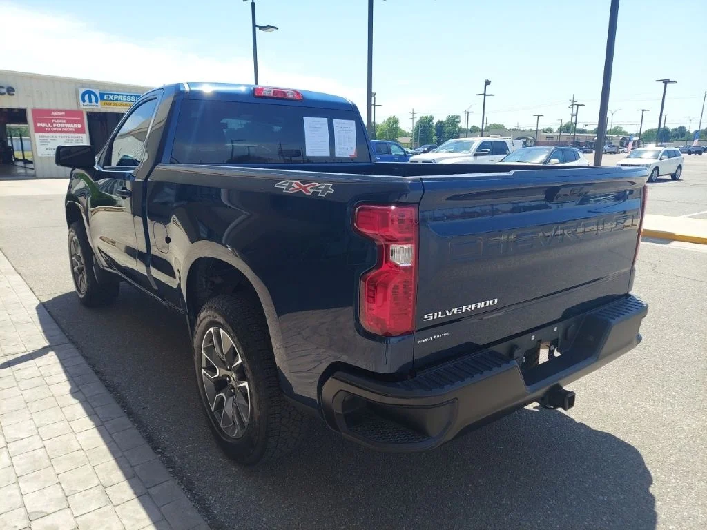 Used 2022 Blue Chevrolet WT image 5