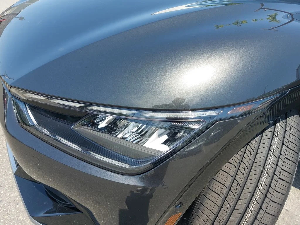 Used 2023 Gray Kia Wind image 29