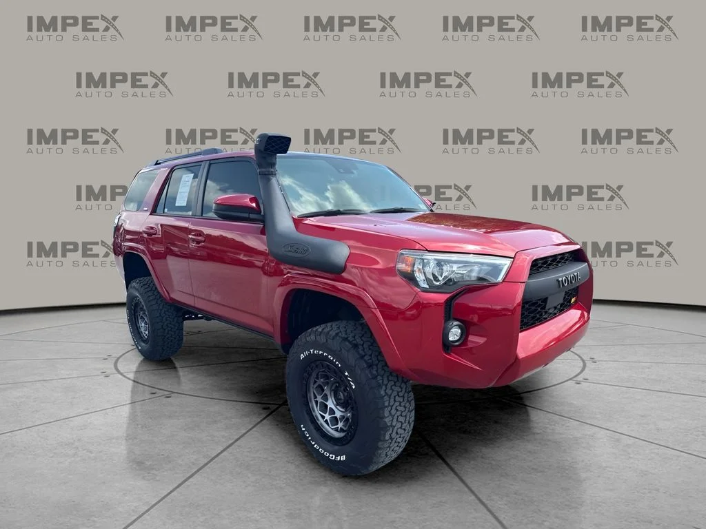 Used 2022 Red Toyota SR5 image 7