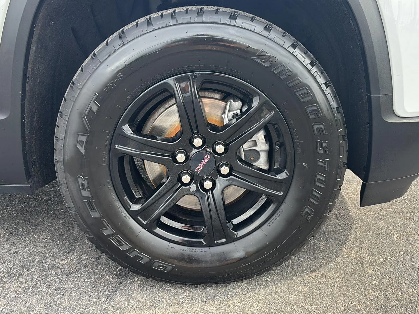 Used 2023 Summit White GMC AT4 image 9
