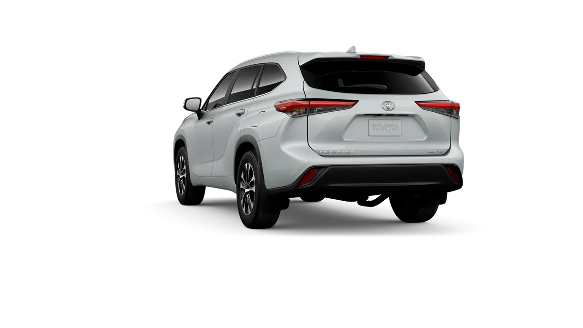 New 2026 Wind Chill Pearl Toyota XLE image 7