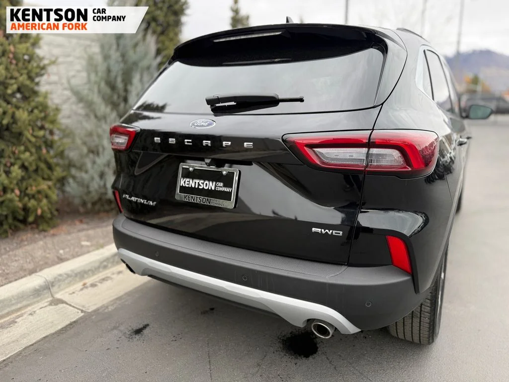 Used 2025 Black Ford Platinum image 40