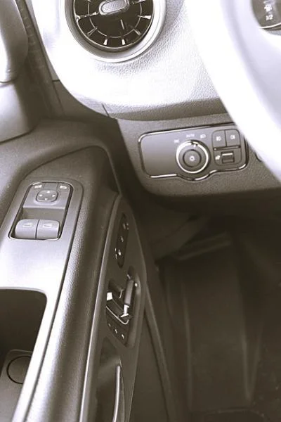 2025 Mercedes-Benz Sprinter Cargo Van Base - Photo 11