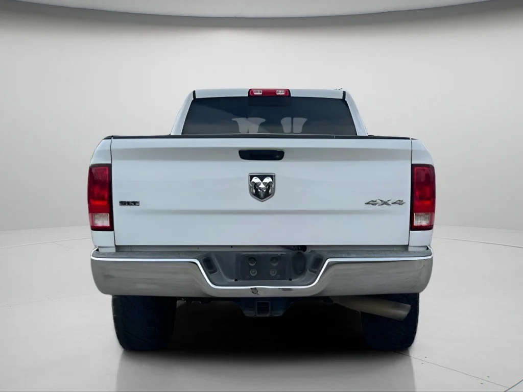 Used 2014 Bright White Clearcoat Ram SLT image 8