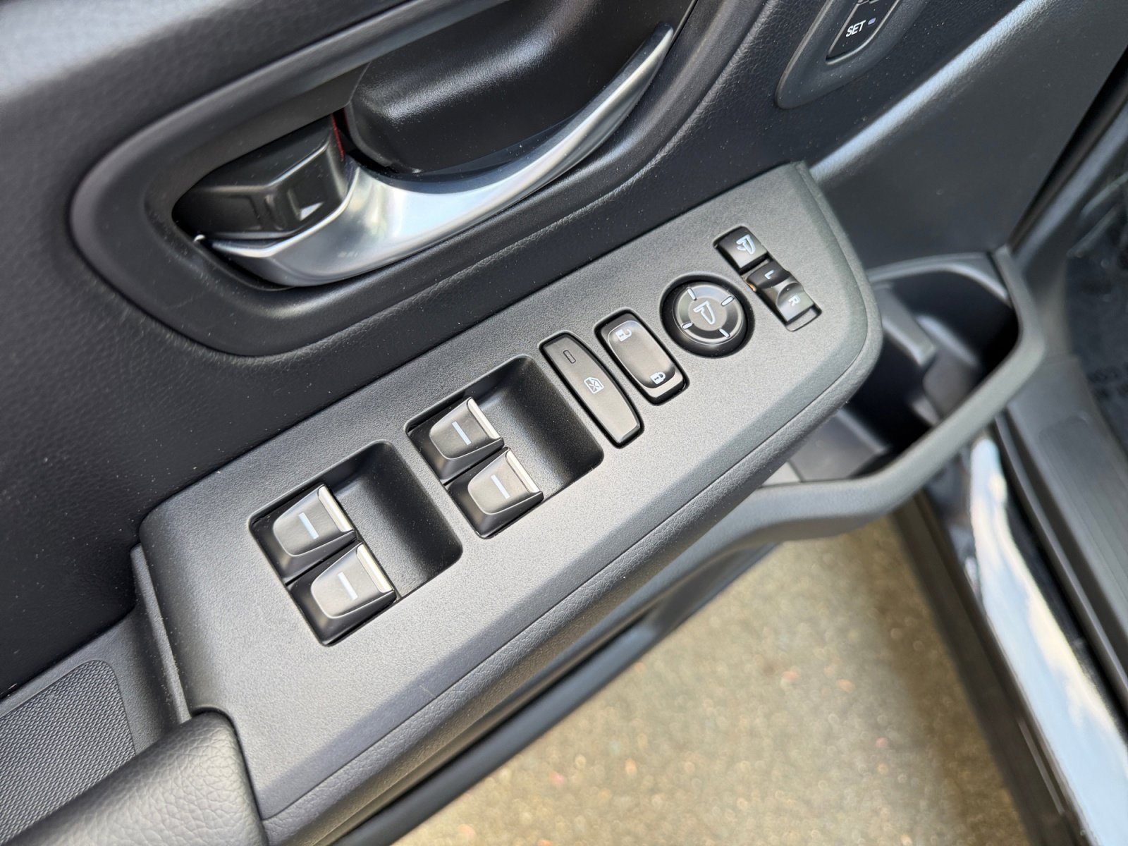 2025 Honda Pilot Black Edition - Photo 30