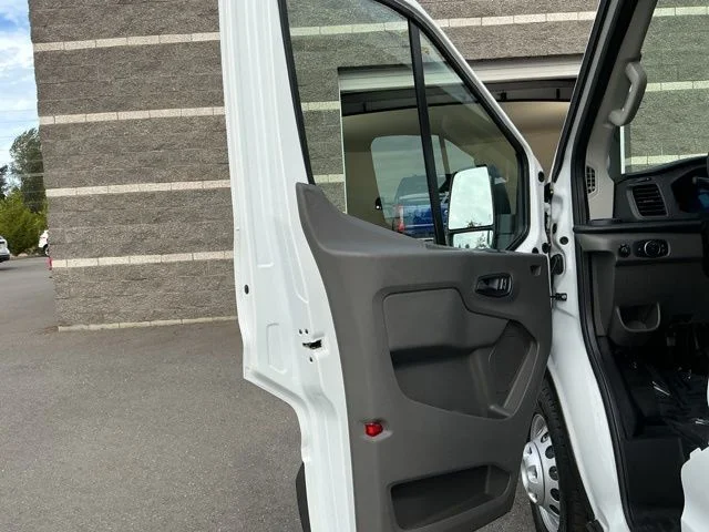 New 2026 Oxford White Ford Base image 15