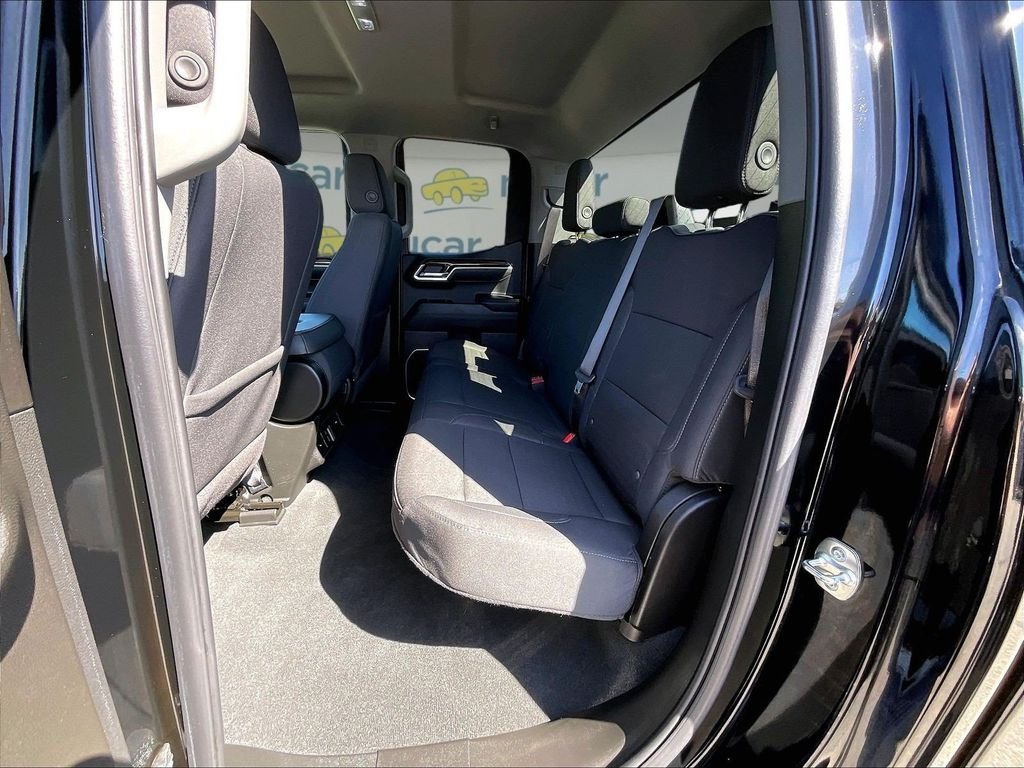Used 2025 Black GMC Elevation image 15