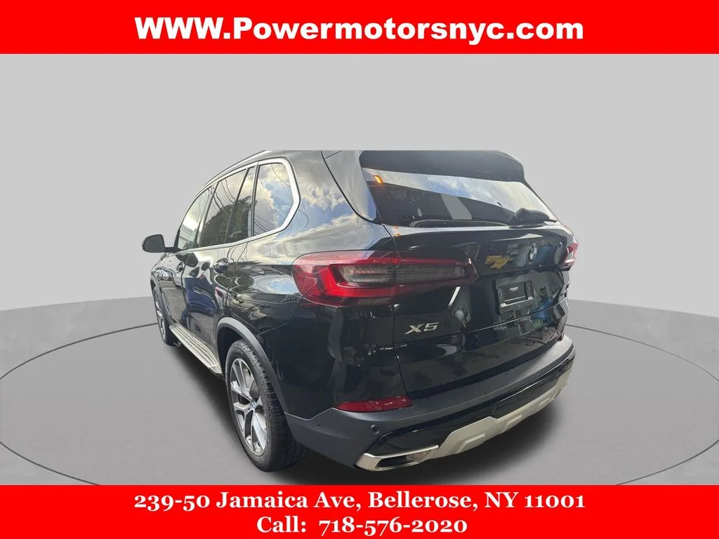 Used 2023 Black BMW xDrive40i image 9