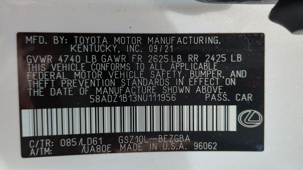 Used 2022 White Lexus 350 image 25