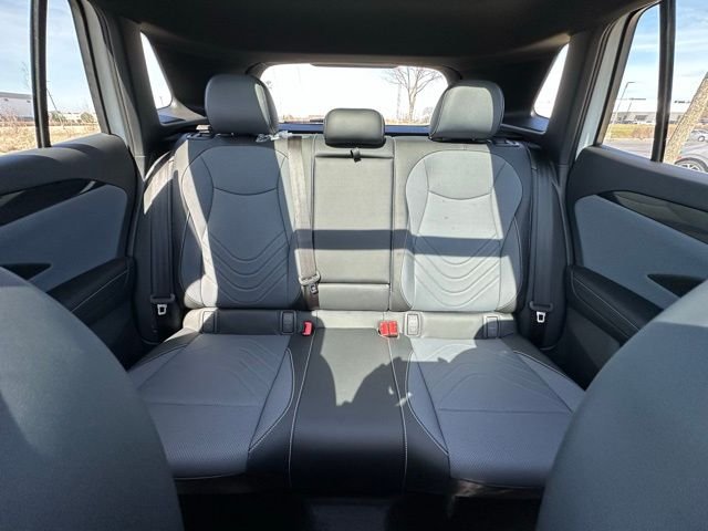 New 2026 Opal White W/Deep Black Roof Volkswagen 2.0T SE R-Line Black image 28