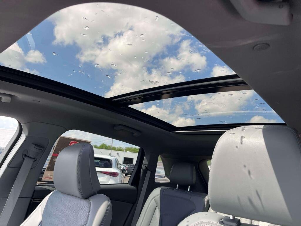 Used 2023 Flight Blue Lincoln Reserve image 5