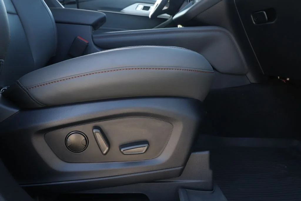 New 2026 Agate Black Metallic Ford Active image 45